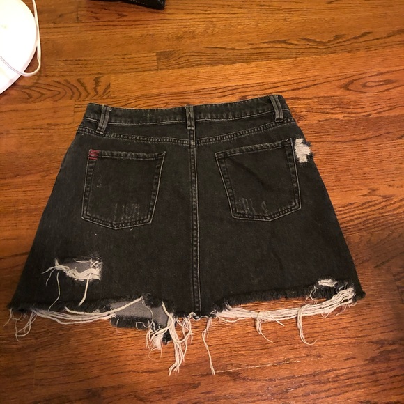 Urban Outfitters black distressed denim skirt - Picture 9 of 9